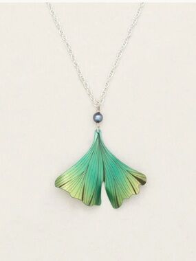 Holly Yashi Green Ginkgo Leaf Pendant Necklace and Earrings Set